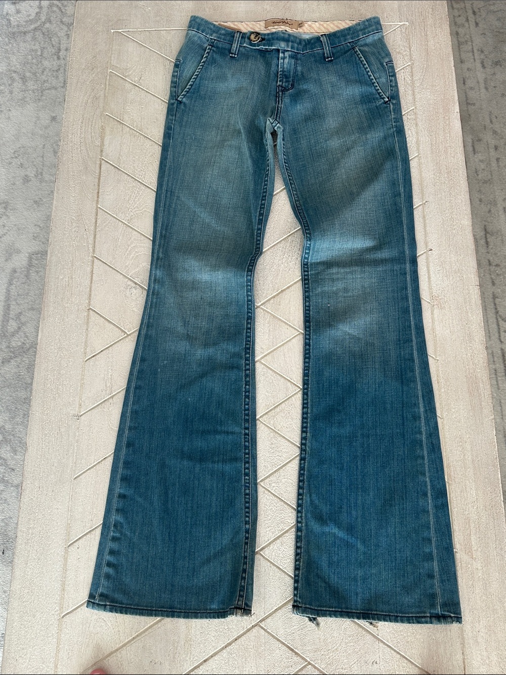 Raven Denim Bootcut Jeans in Medium Blue Wash